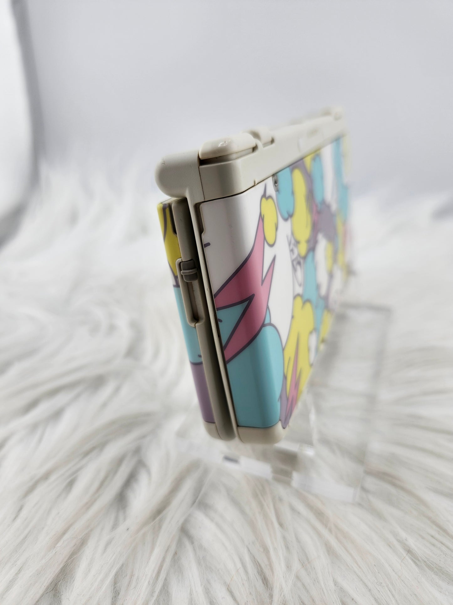 White "New" Model 3DS with Kyary Pamyu Pamyu Kawaii #2/Boo Clouds Plates