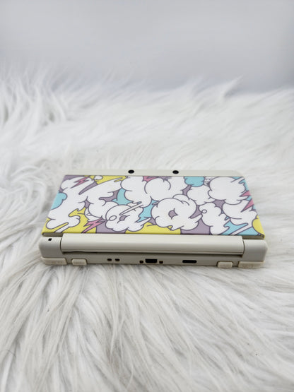 White "New" Model 3DS with Kyary Pamyu Pamyu Kawaii #2/Boo Clouds Plates