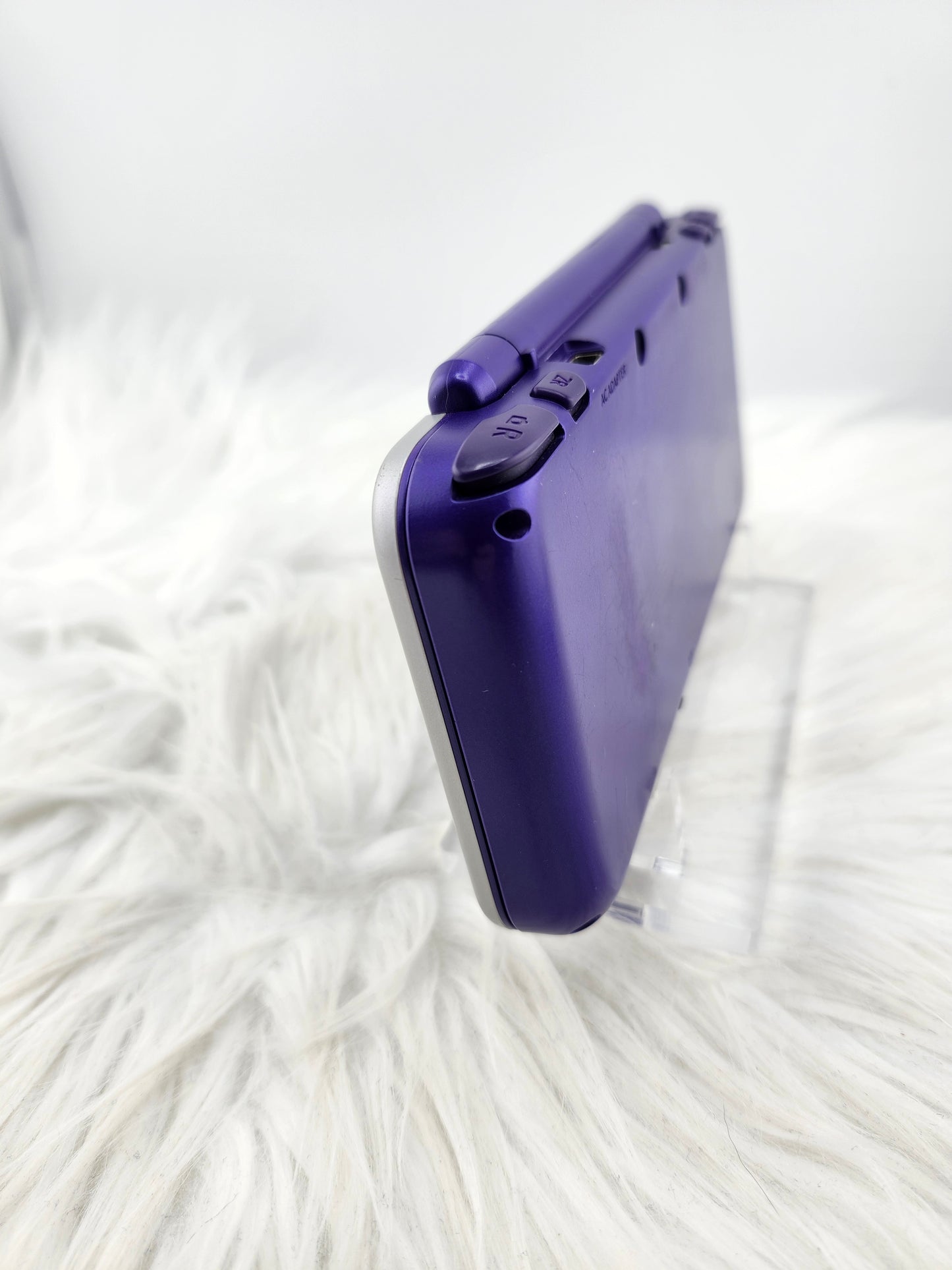 New 2DS XL in purple/silver