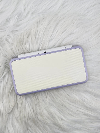 New 2DS XL in Lavender and White
