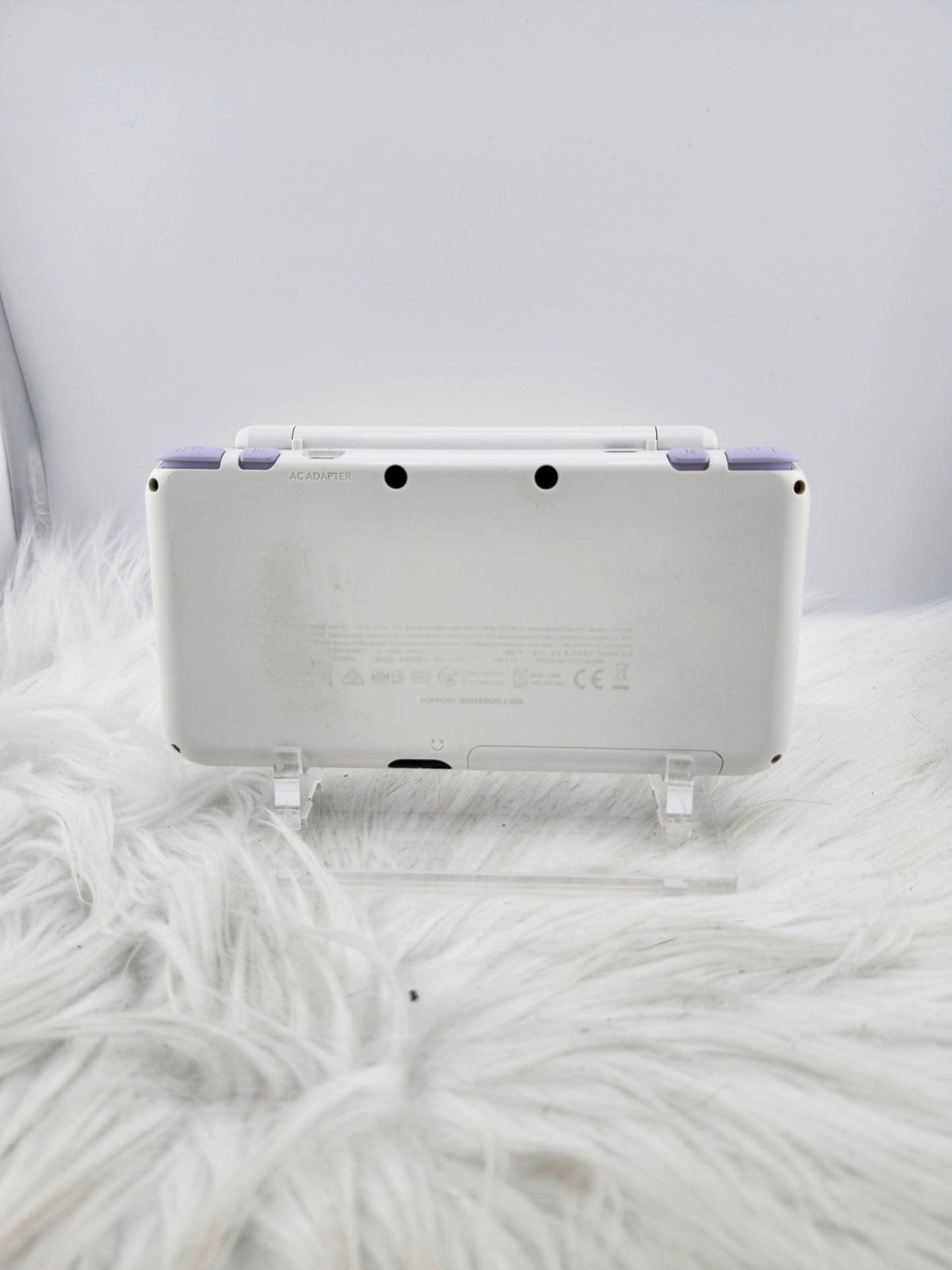 New 2DS XL in Lavender and White