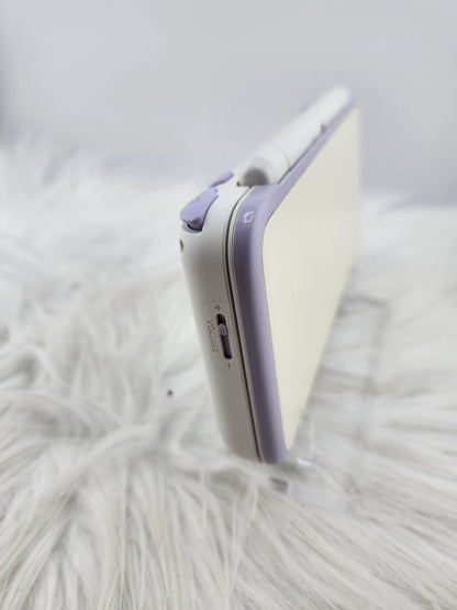 New 2DS XL in Lavender and White