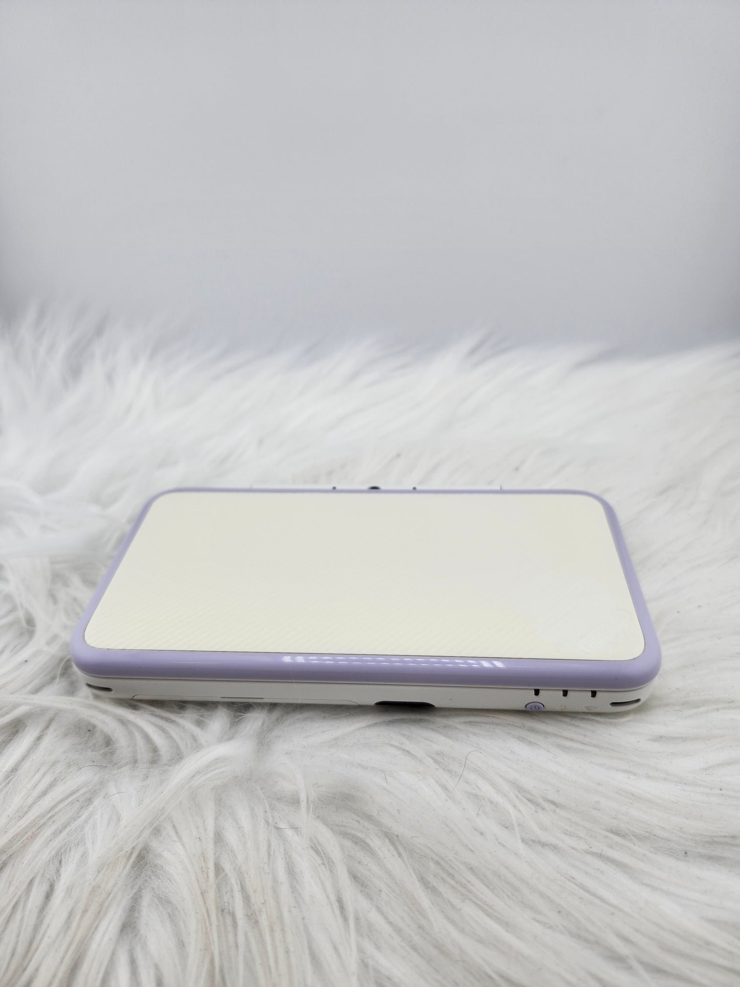 New 2DS XL in Lavender and White