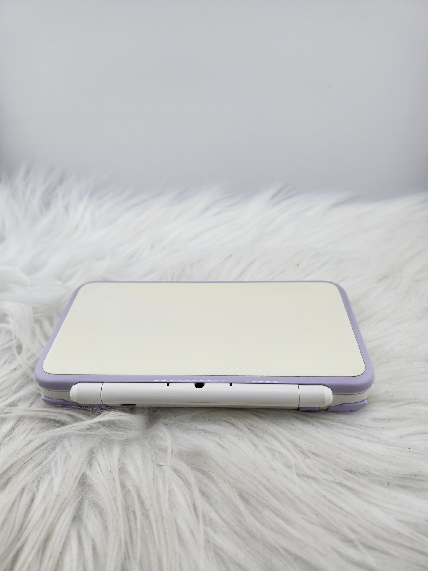 New 2DS XL in Lavender and White