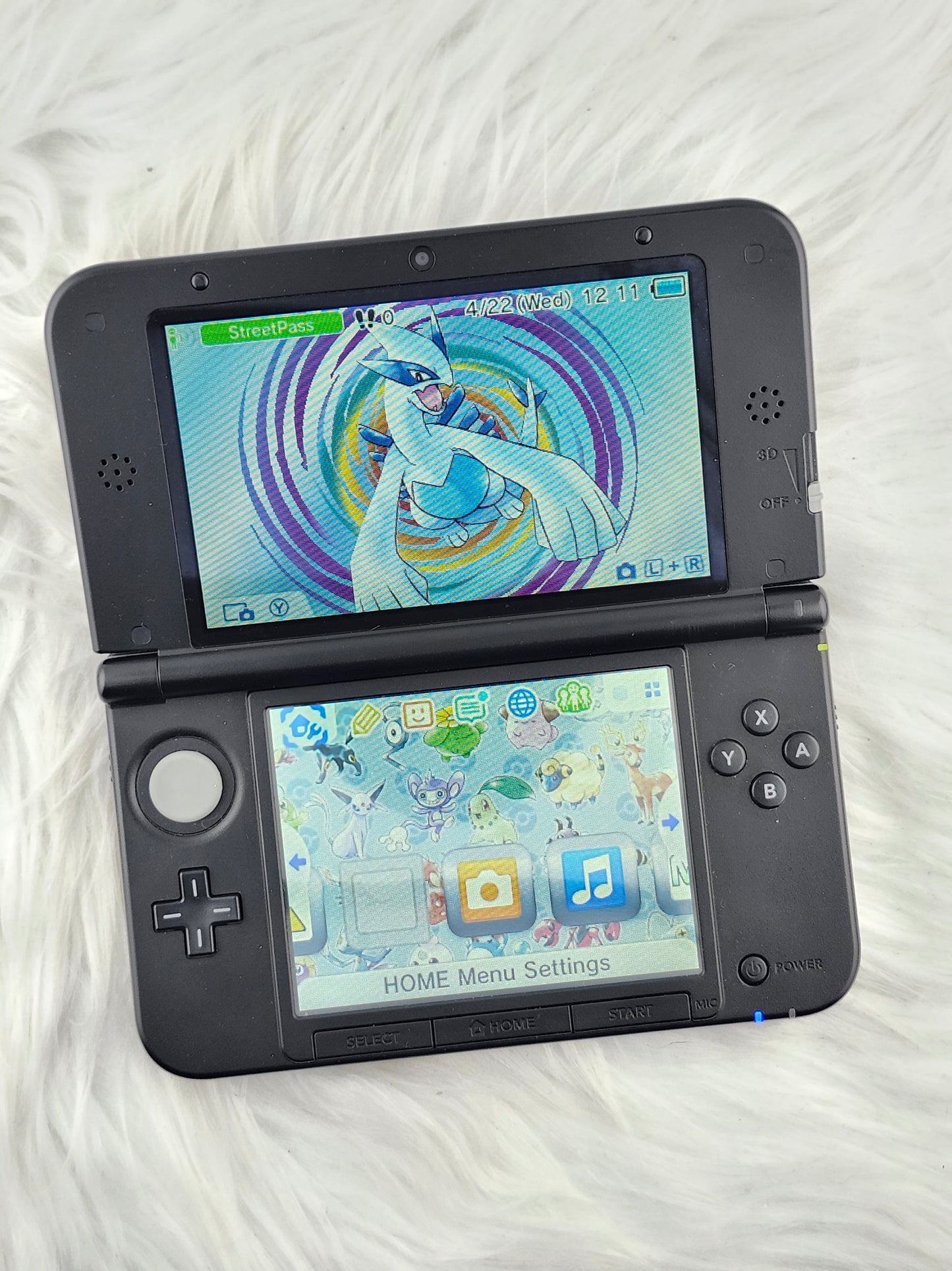 3DS XL plateada y negra - Completa en caja