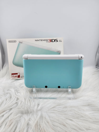 Mint and White 3DS XL - Complete in Box
