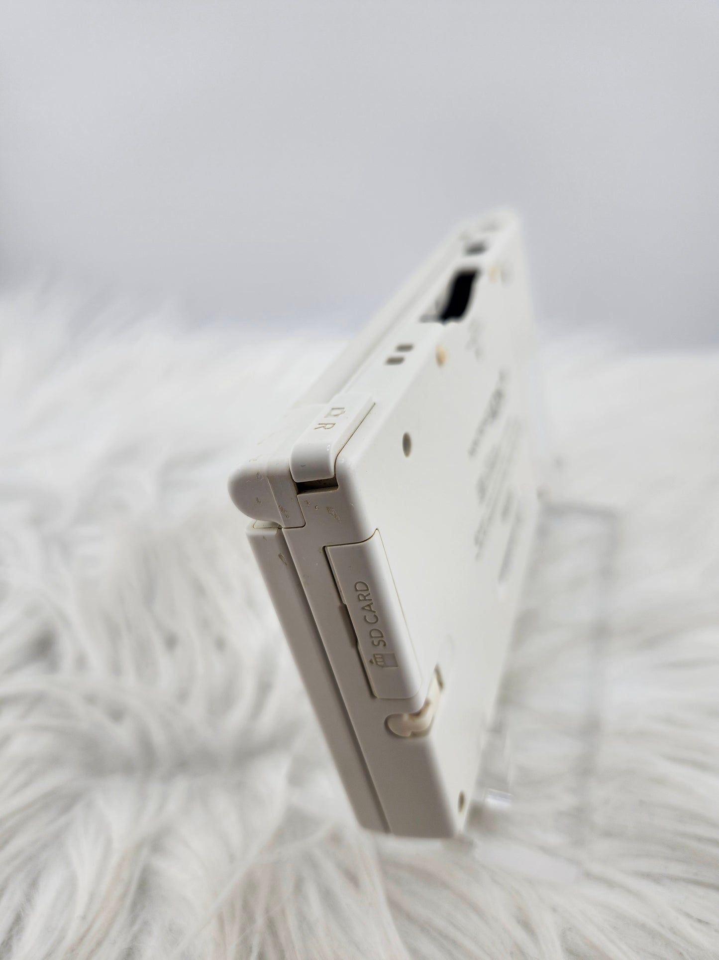 White DSi