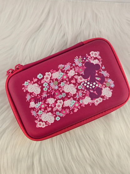 Various Pouches and cases for systems image 6