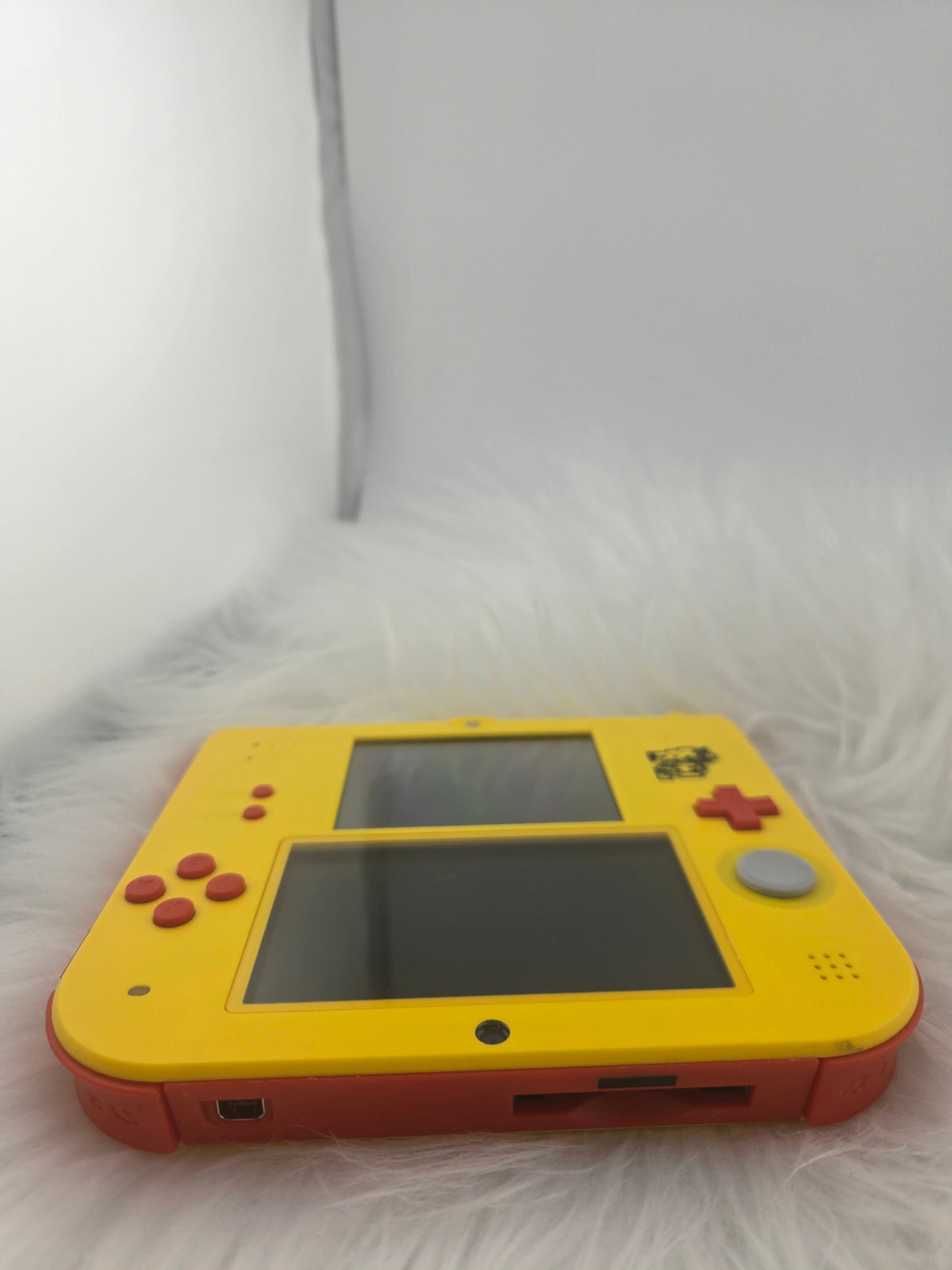Mario Maker Yellow 2ds image 8