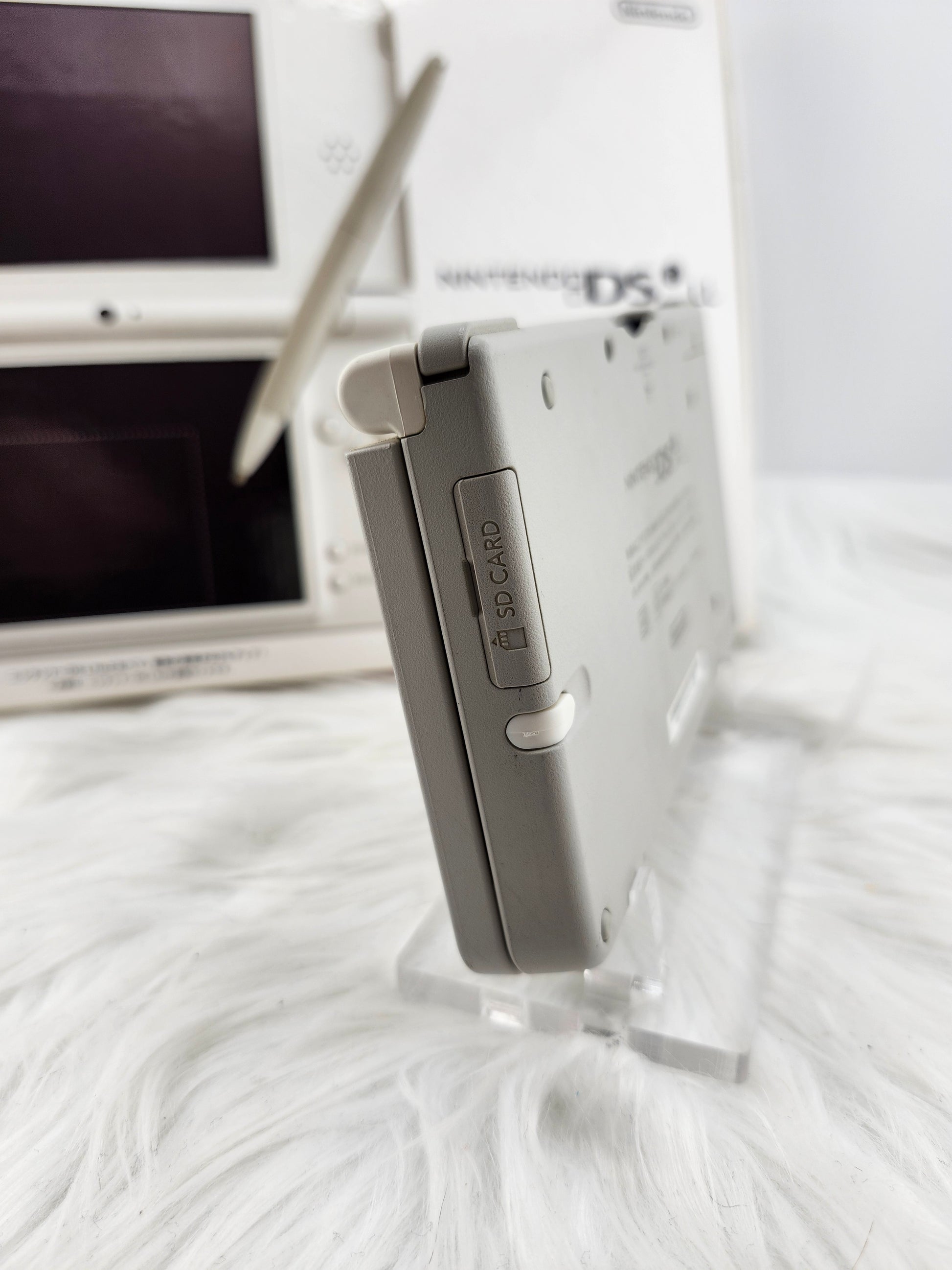 Natural White DSi XL - Almost Complete in Box  image 6