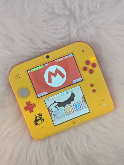 Mario Maker Yellow 2ds image 2