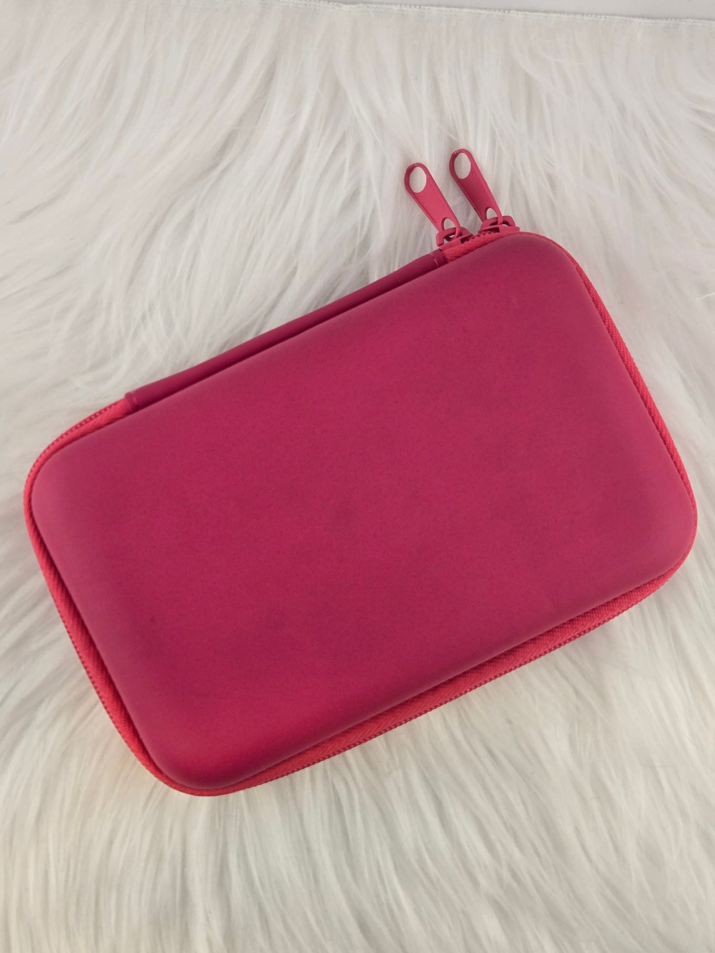 Various Pouches and cases for systems image 7