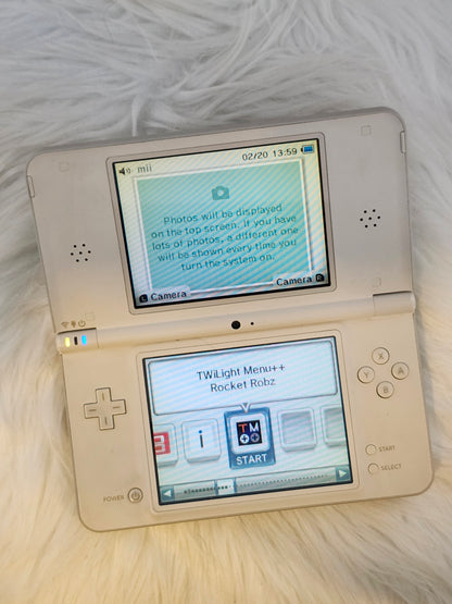 Natural White DSi XL - Almost Complete in Box  image 2
