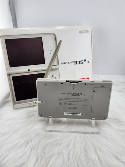 Natural White DSi XL - Almost Complete in Box  image 4