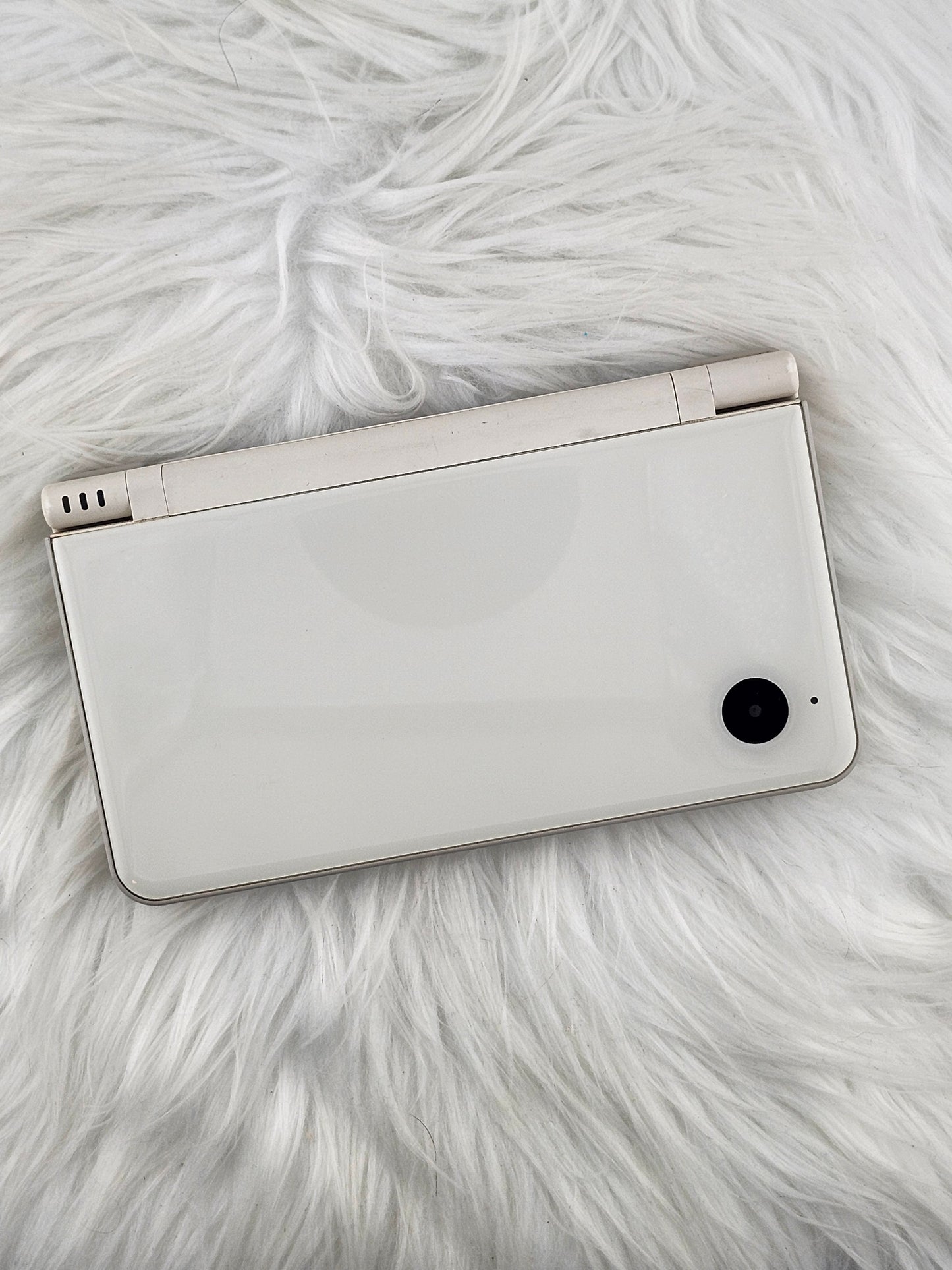 Natural White DSi XL - Almost Complete in Box  image 0