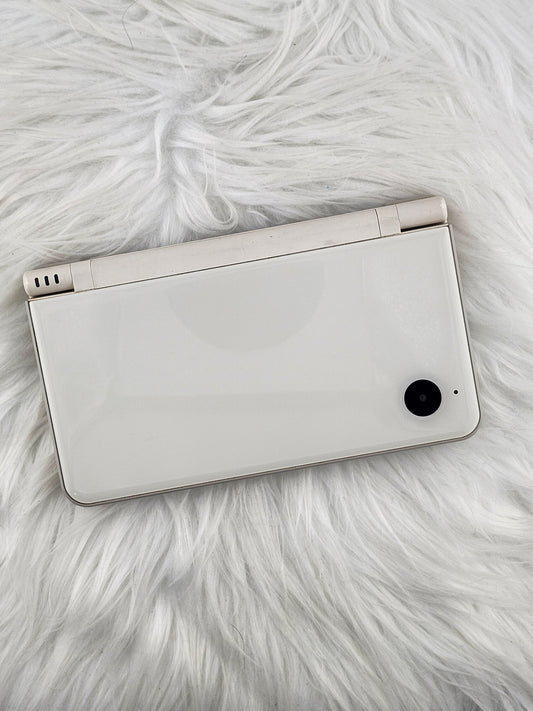 Natural White DSi XL - Almost Complete in Box  image 0
