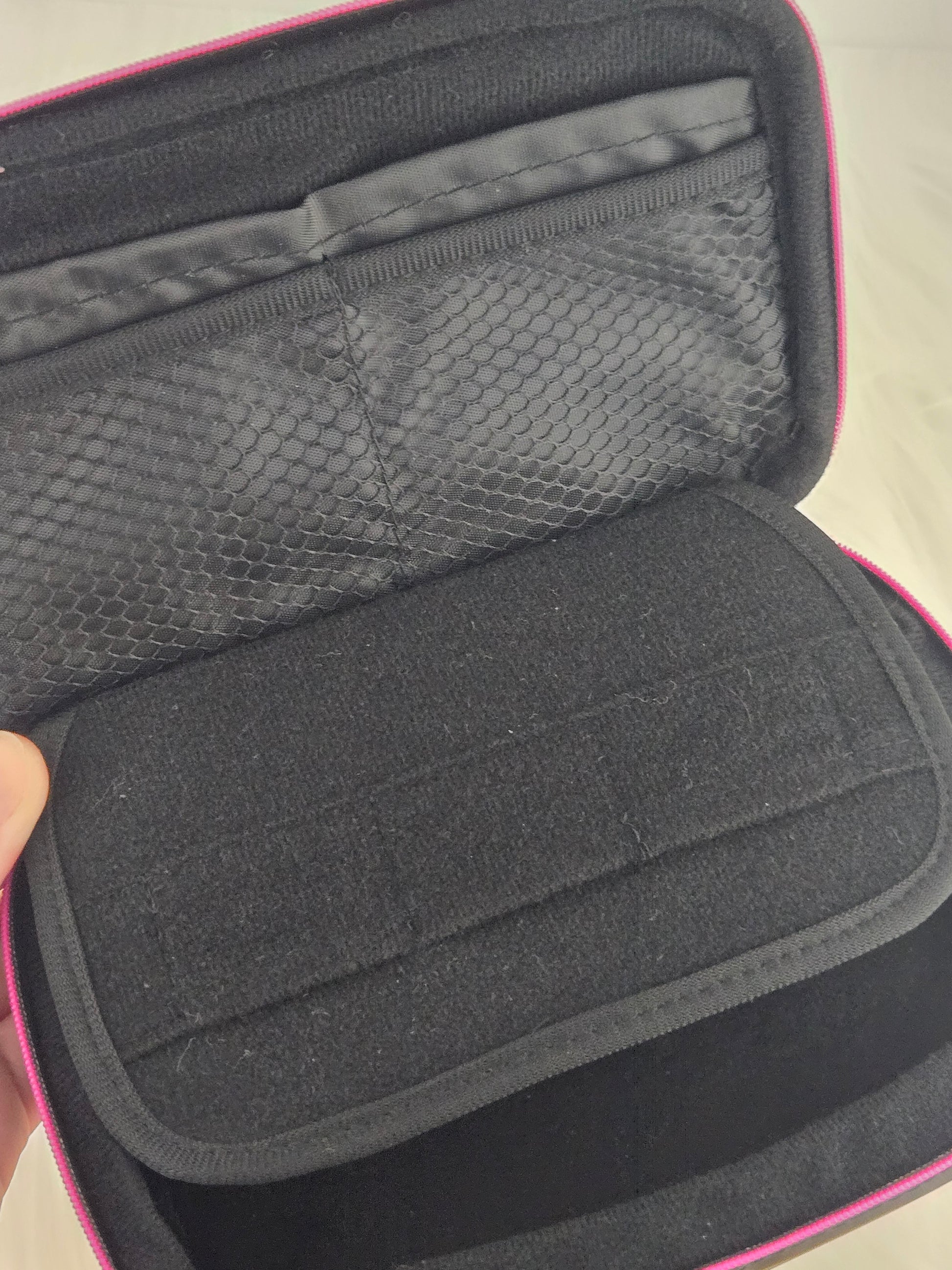 Various Pouches and cases for systems image 5