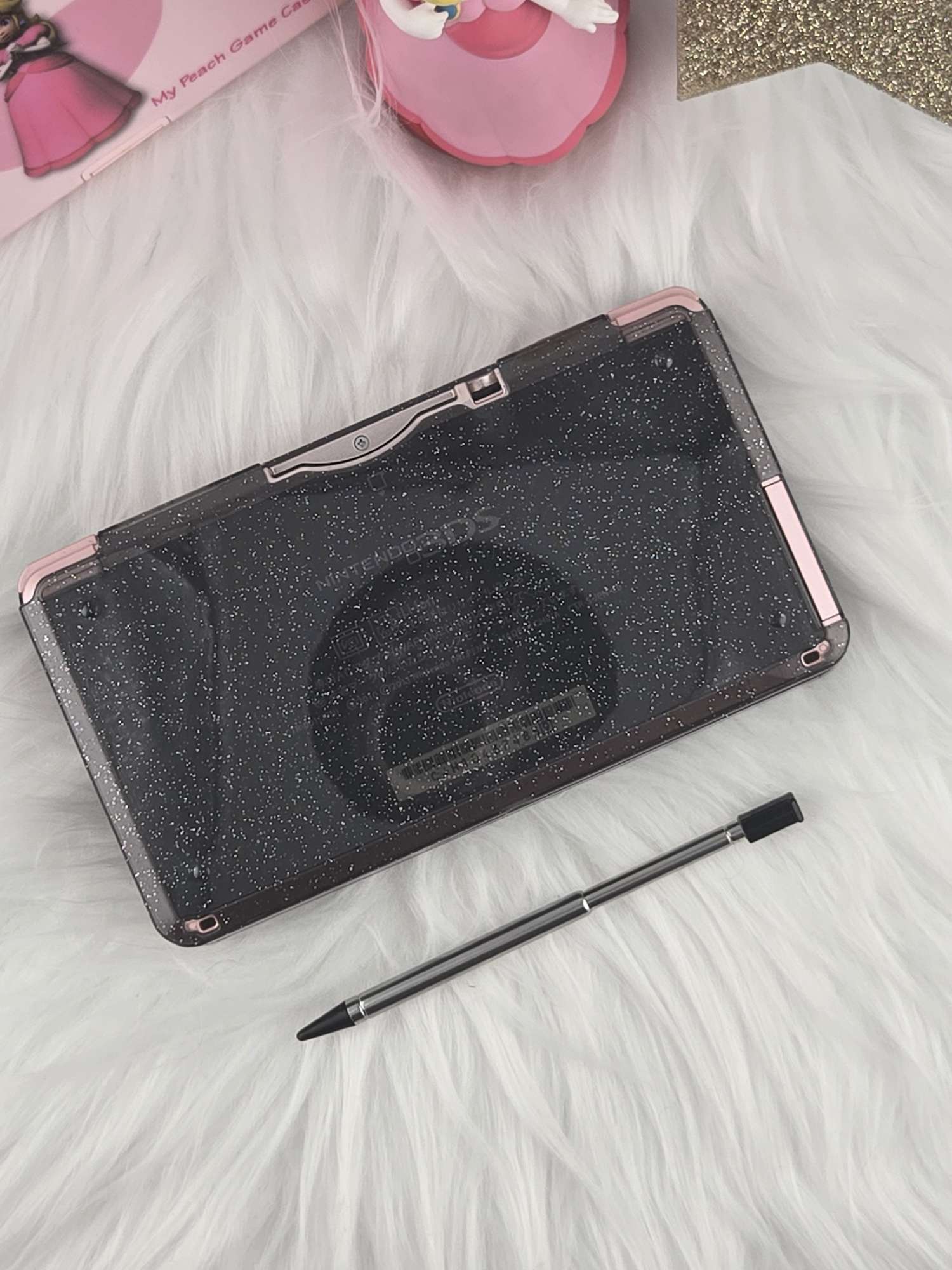 "Old" model 3ds glitter shell image 10