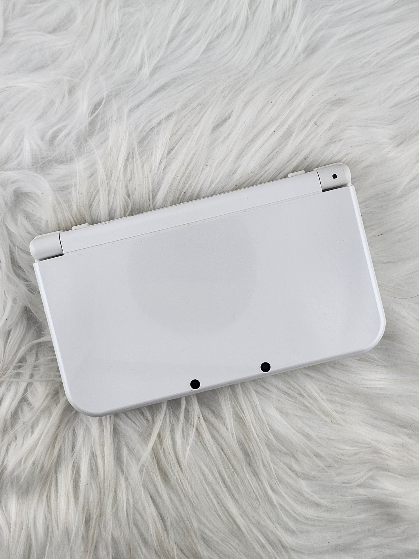 Disney Themed Pearl White "New" Model 3DS XL - Complete in Box