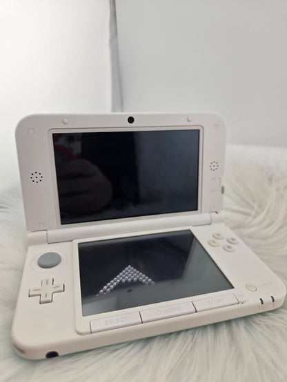 3DS XL Menta y Blanca