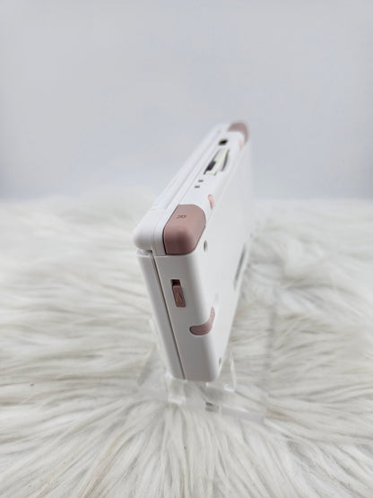 Custom Console: White and Pink DS Lite