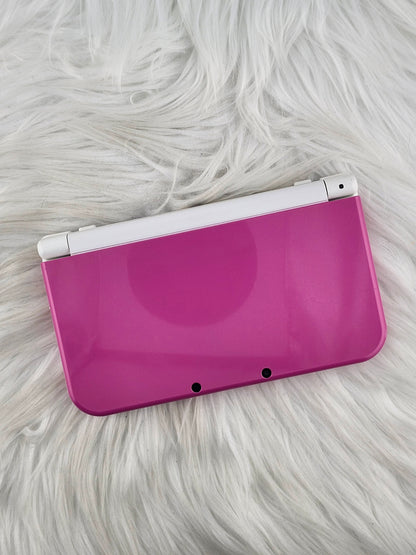 New 3DS XL rosa vibrante con pantalla IPS inferior