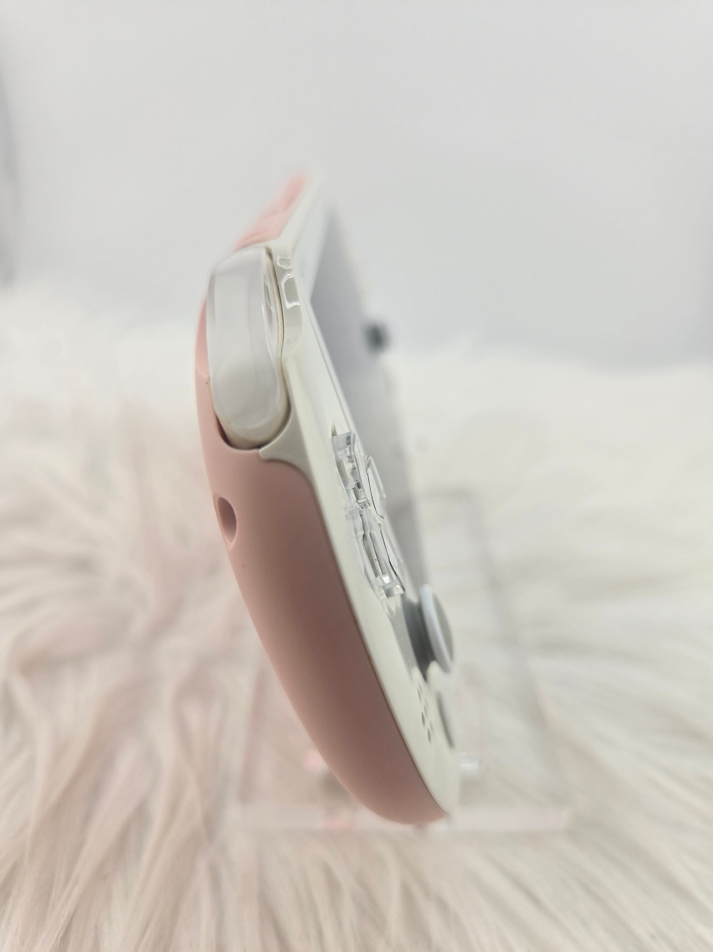 Pink and White PS Vita 2000