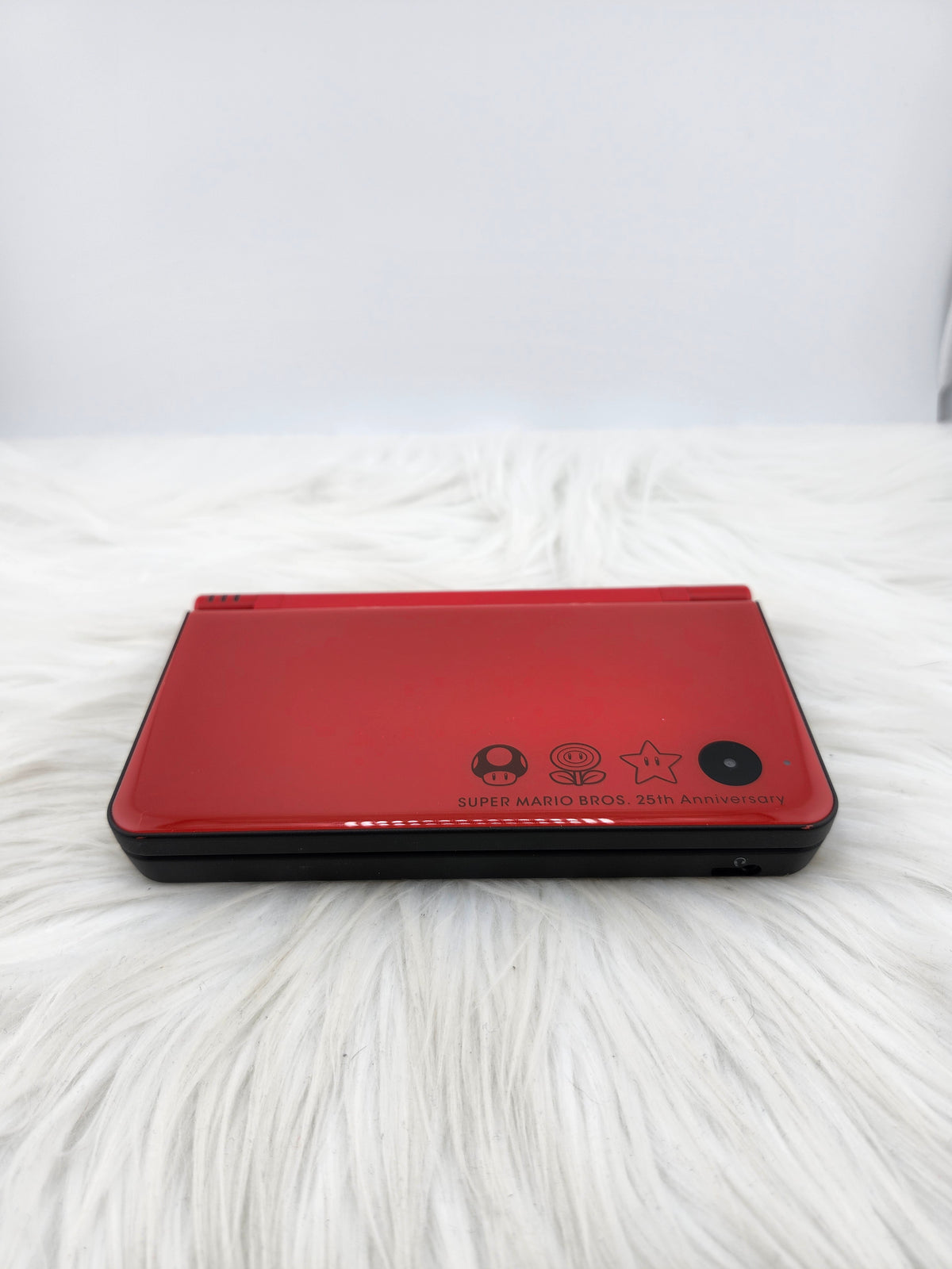 Mario 25th Anniversary DSi XL