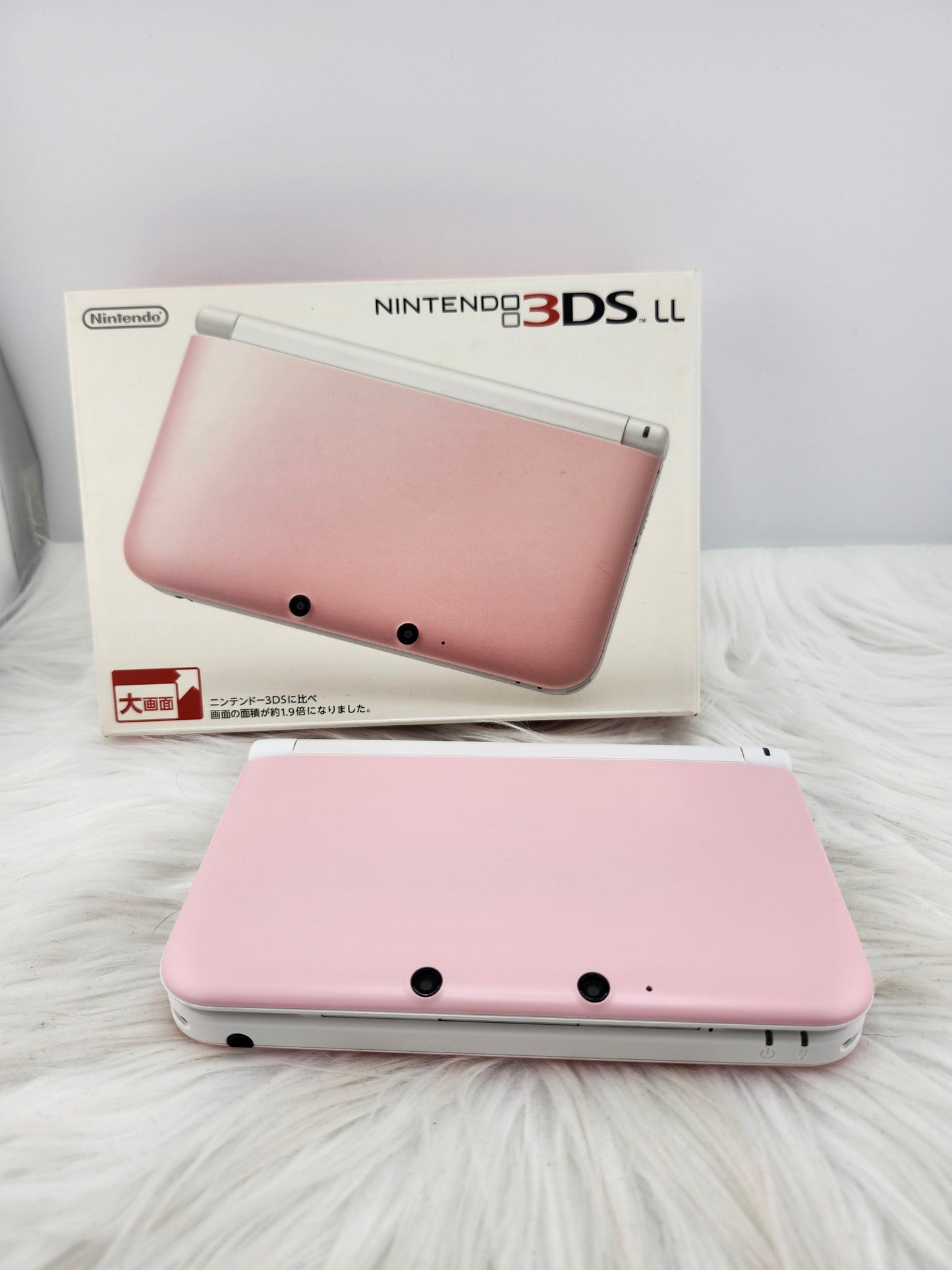 Pink and White 3DS XL - Almost Complete in Box