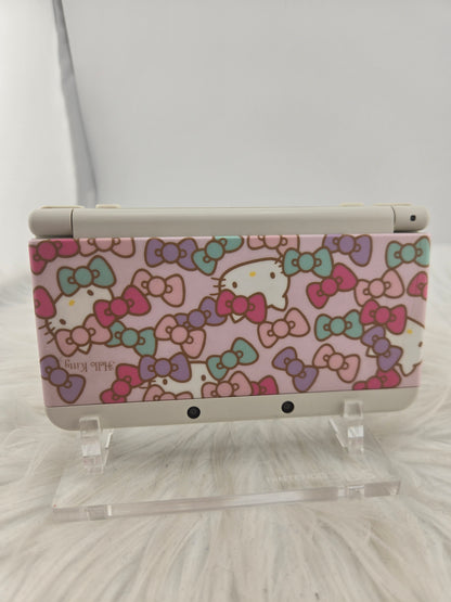 White "New" Model 3ds with Hello Kitty Plates