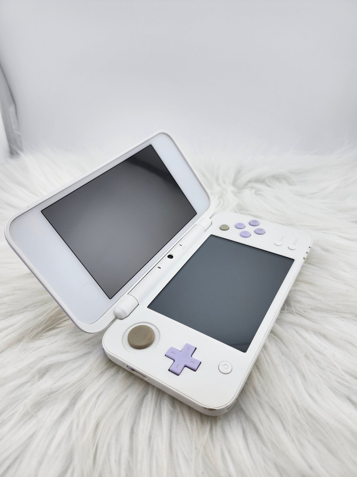 Lavender and White "New" Model 2DS XL