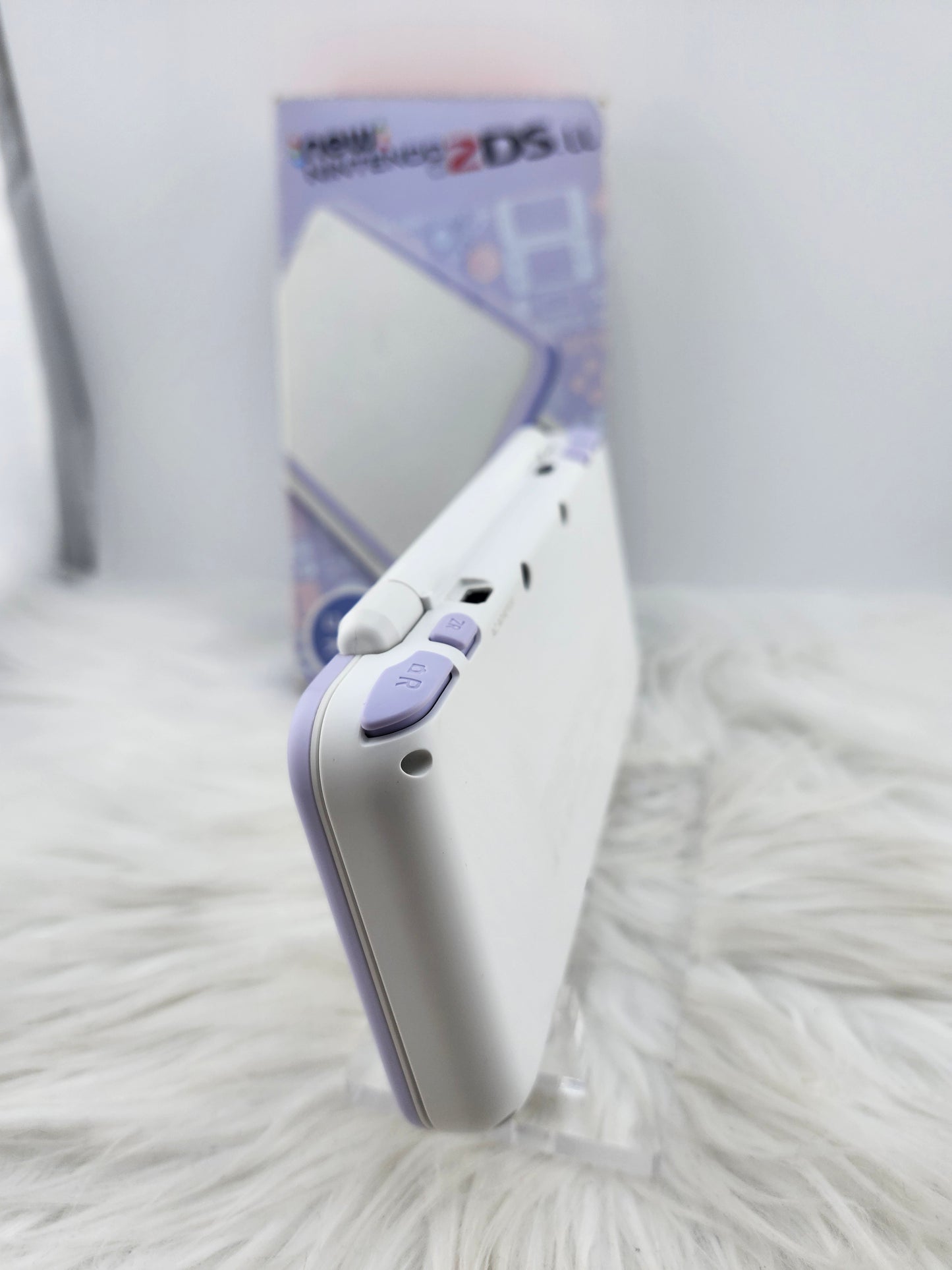 New 2DS XL en Lavanda y Blanco - con Caja