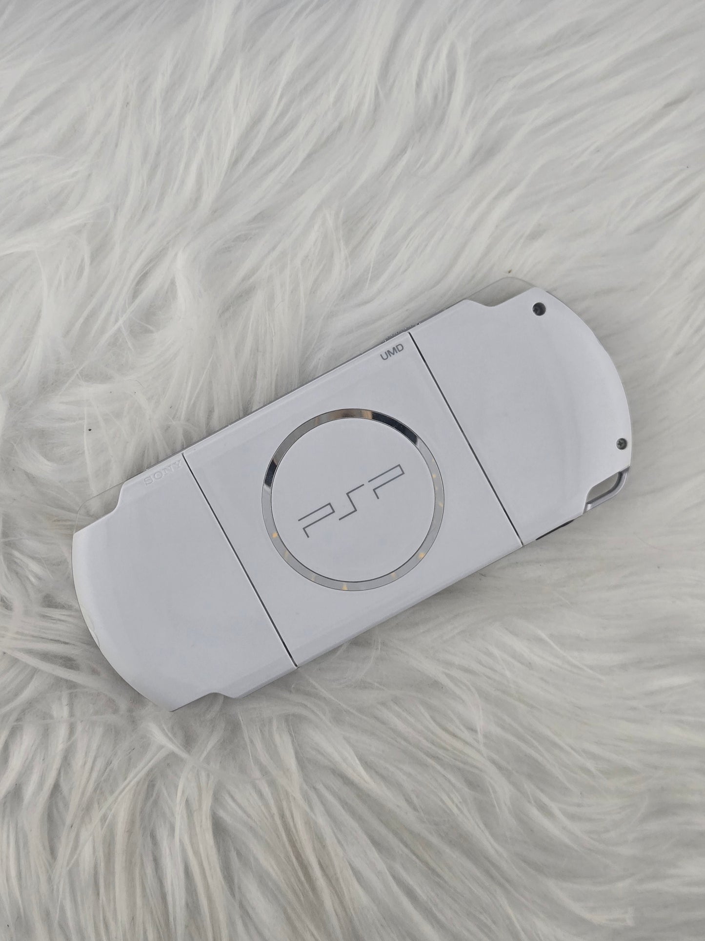 Pearl White PSP 3000