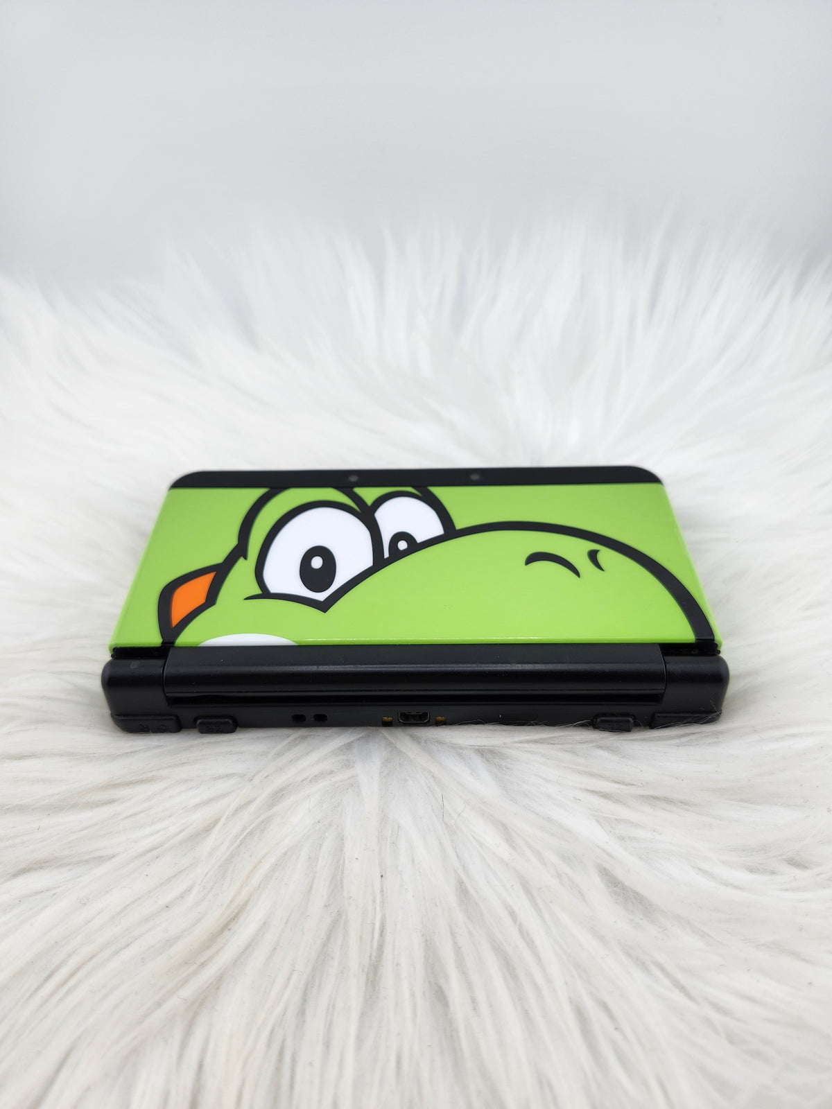 Black "New" Model 3ds with Yoshi Plates
