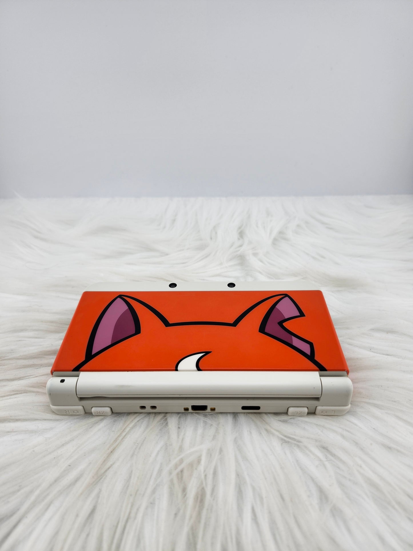 White "New" Model 3DS with Yo-Kai Watch Jibanyan Plates