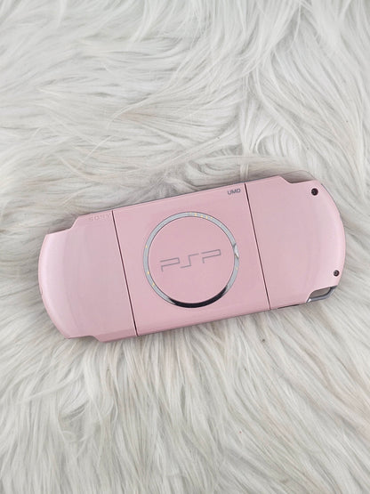Pack PSP 3000 Rose Sakura - pack économique « pour les filles »