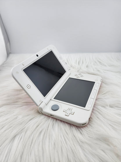 3DS XL Rose et Blanc