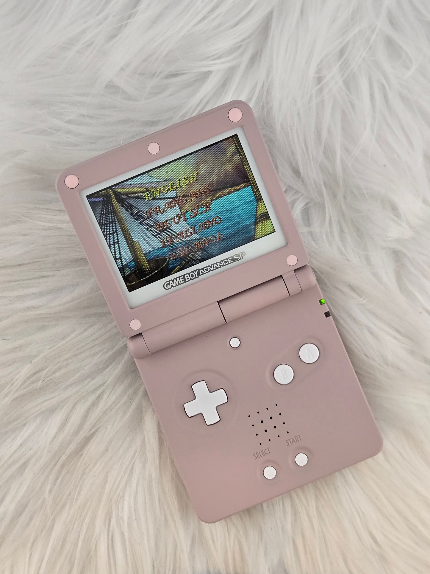 Custom Console: Pink and White Gameboy Advance SP