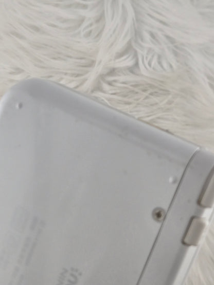 Pearl White "New" Model 3DS XL with bottom IPS screen