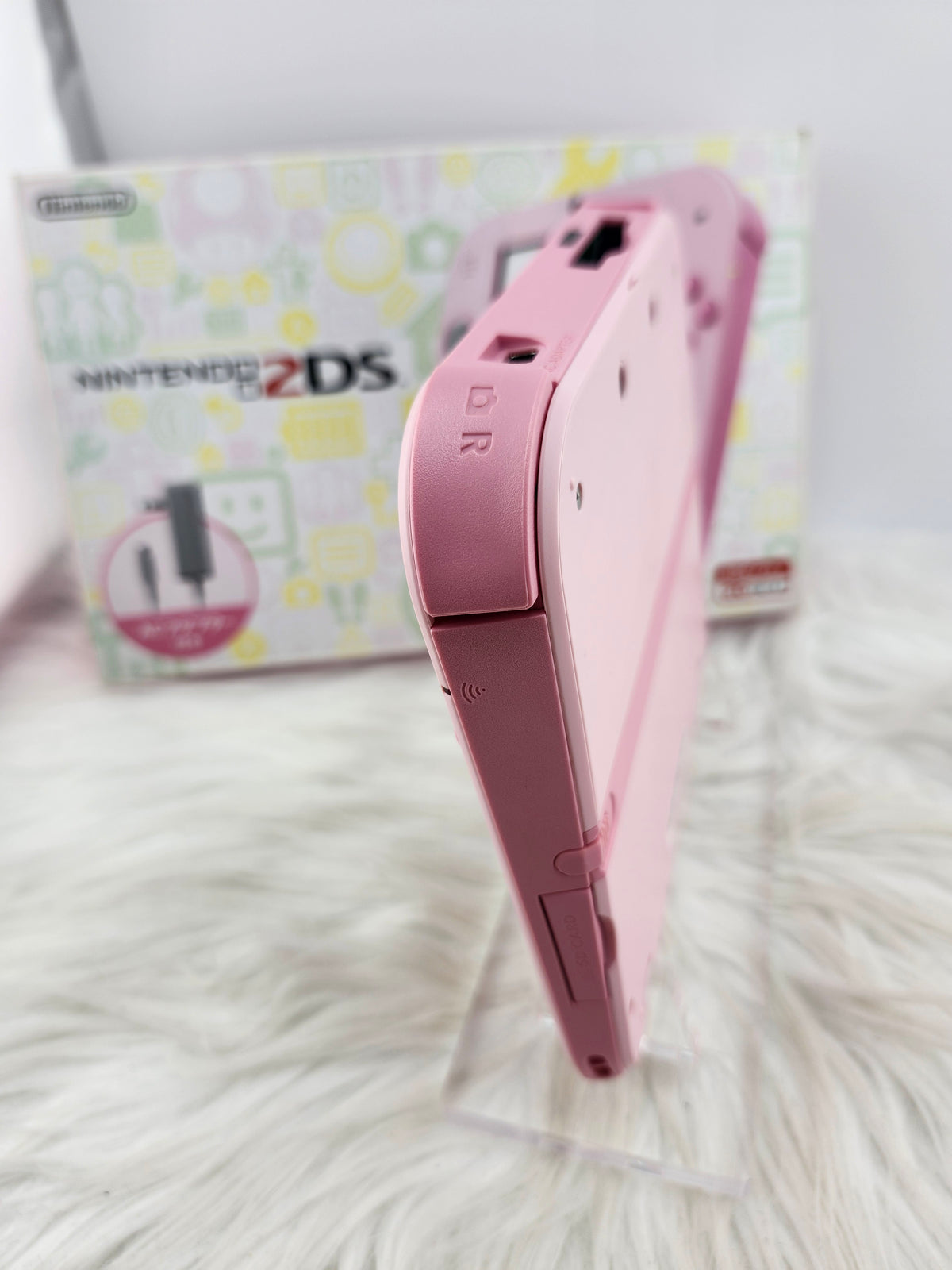 Pink 2ds - Almost Complete in Box