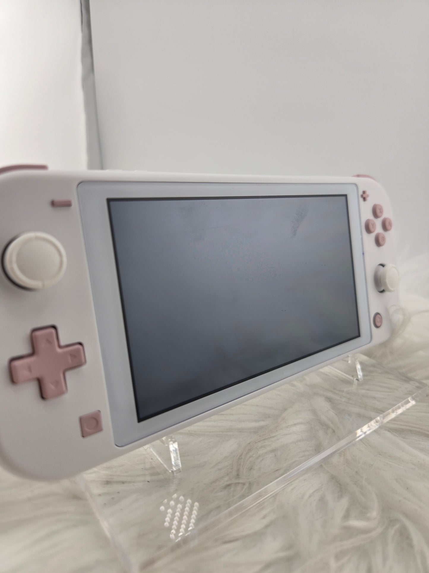 Custom Console: White and Pink Switch Lite