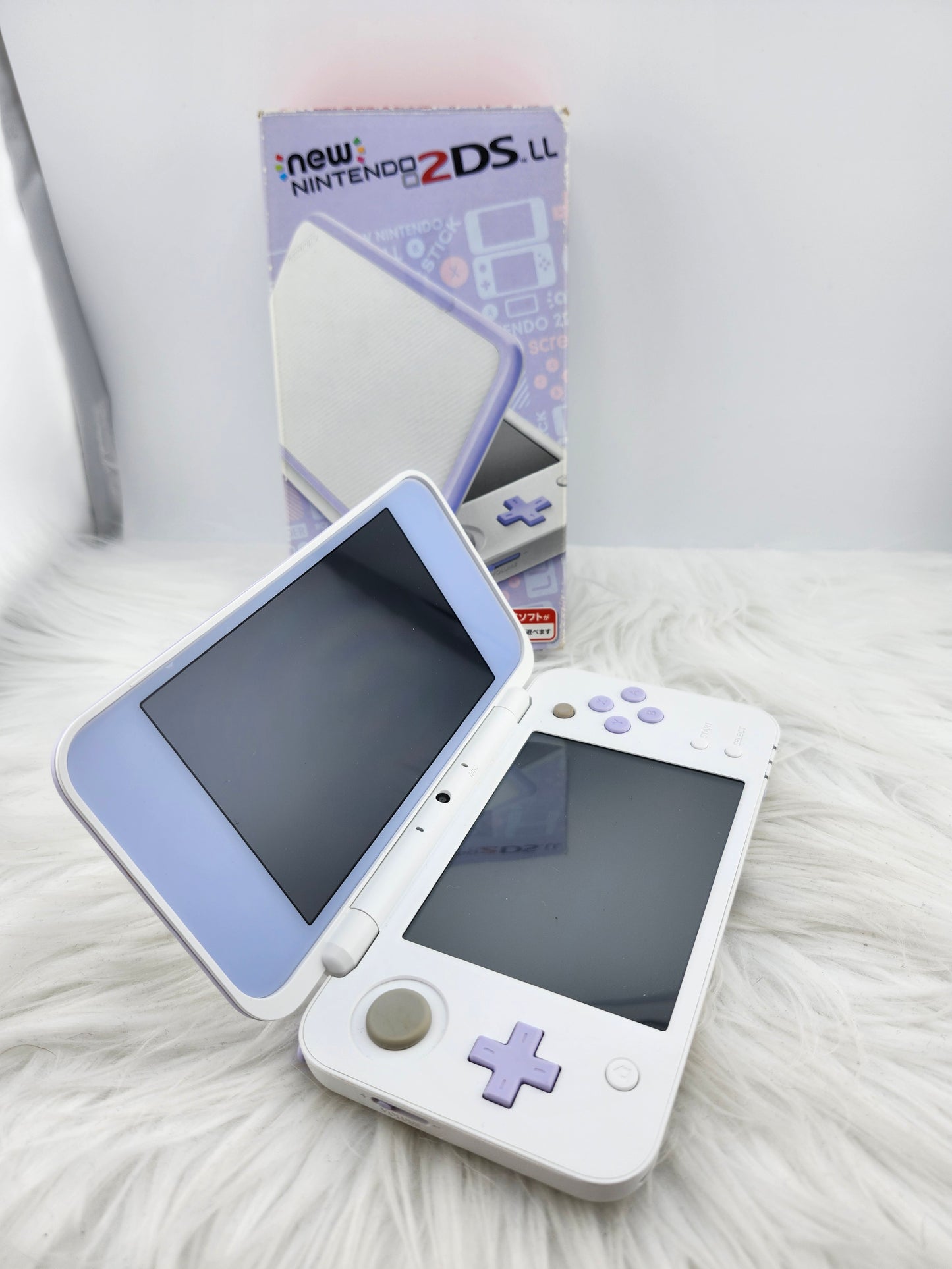New 2DS XL en Lavanda y Blanco - con Caja
