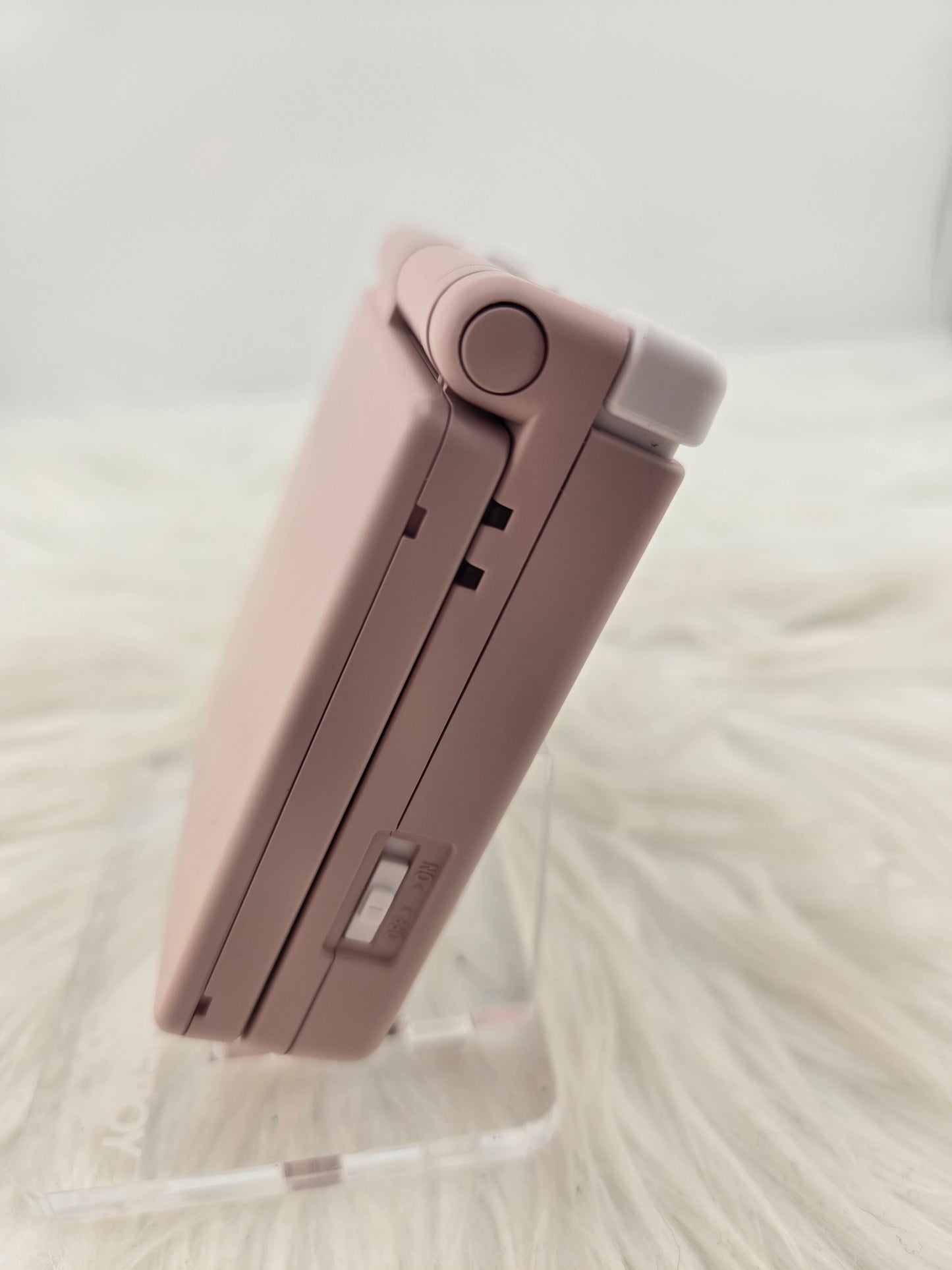 Custom Console: Pink and White Gameboy Advance SP