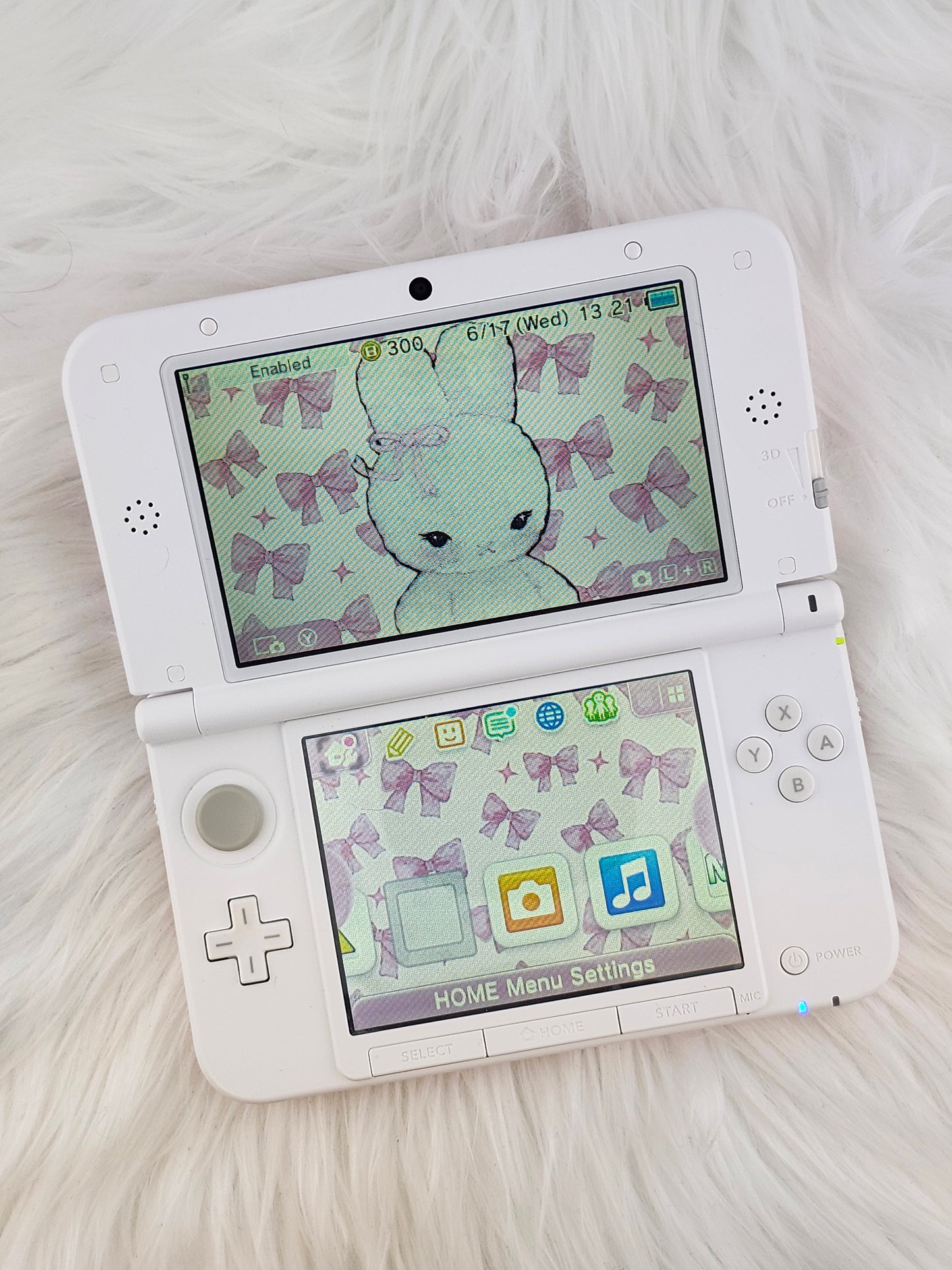 3DS XL Rosa y Blanco - Completo en Caja