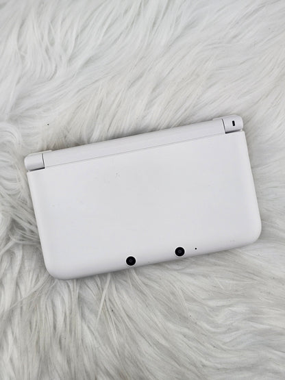 White 3DS XL