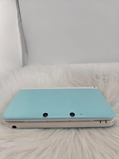 3DS XL Menta y Blanca