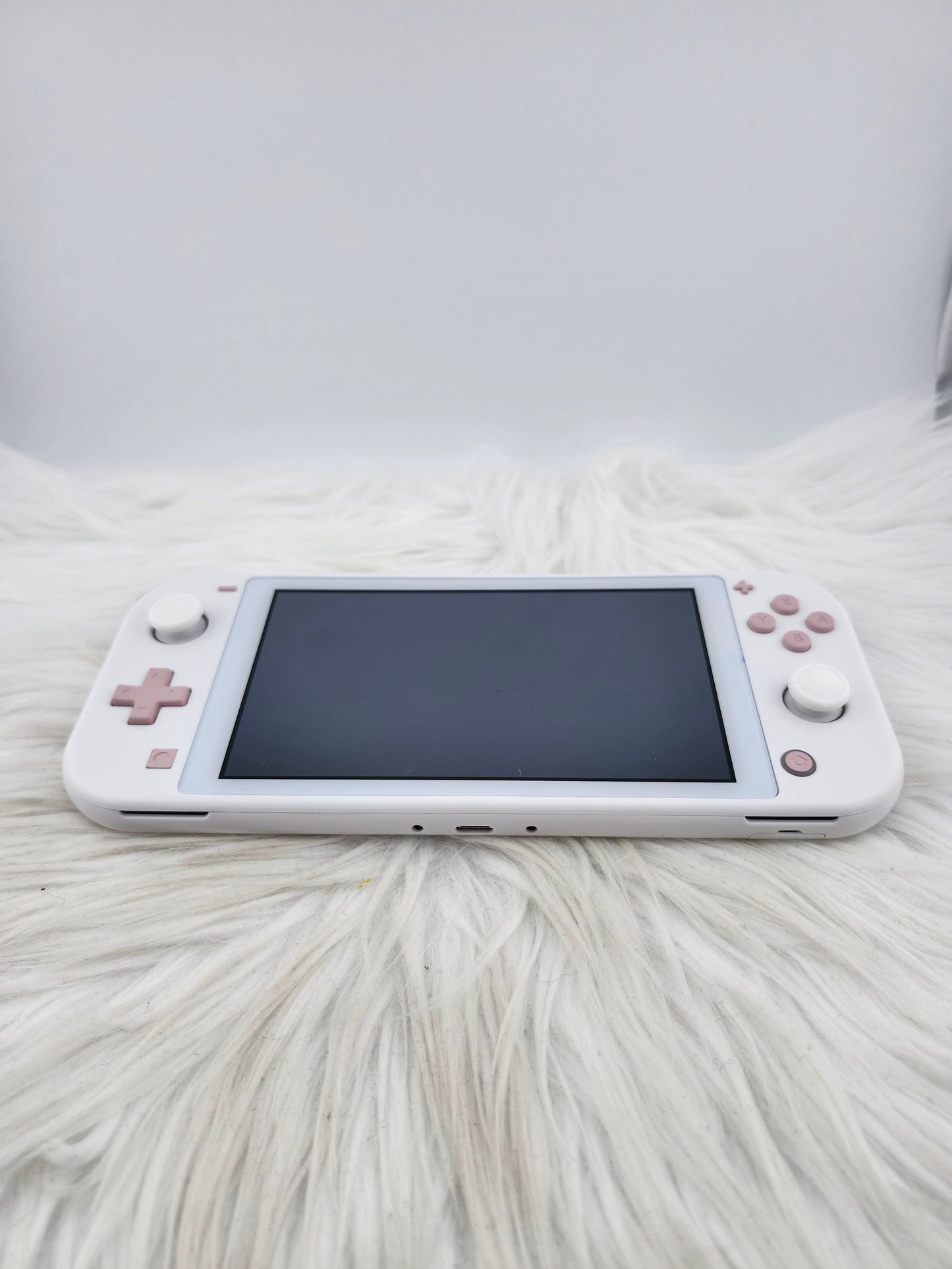 Custom Console: White and Pink Switch Lite