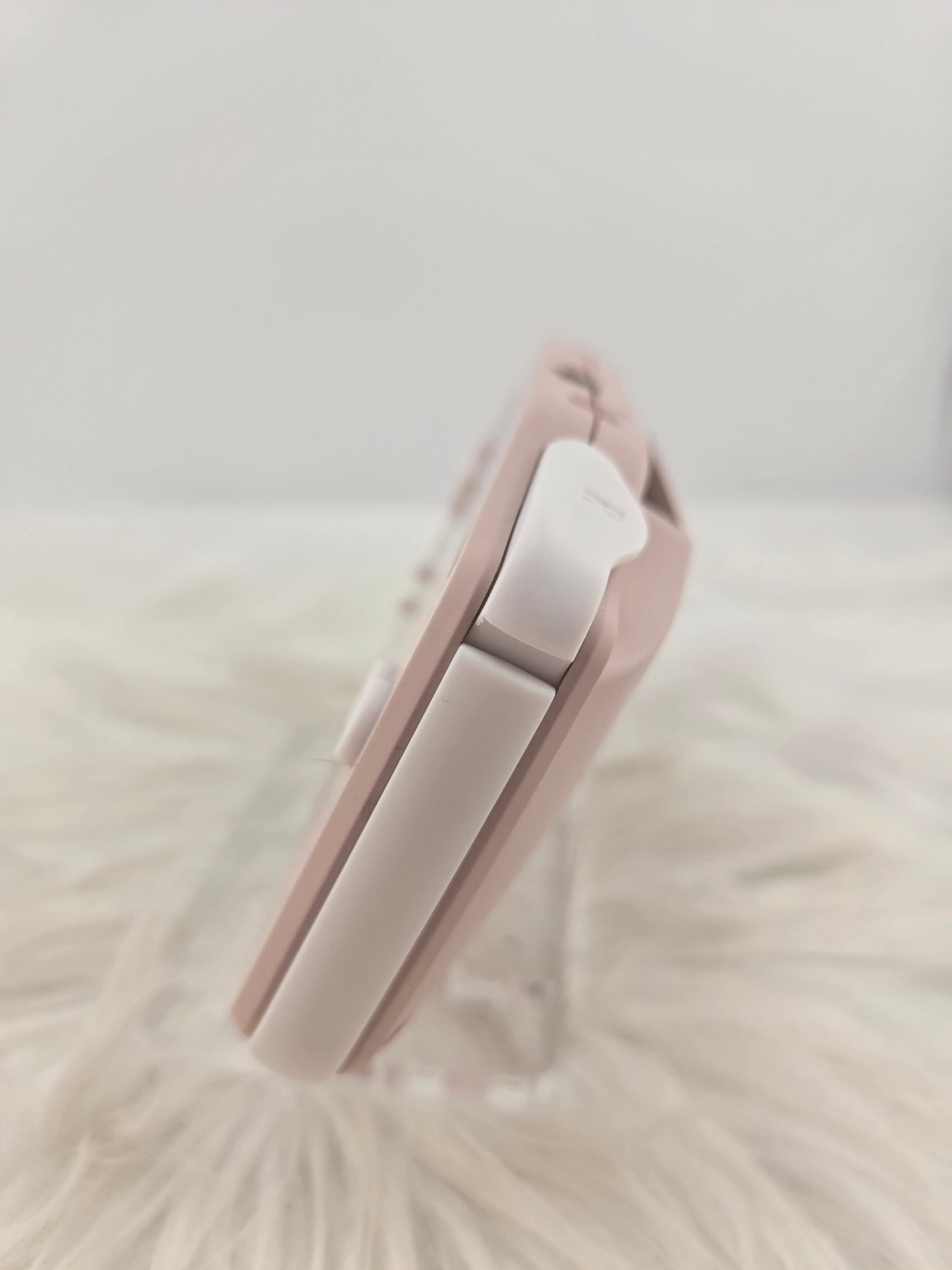 Custom Console: Pink and White Gameboy Advance