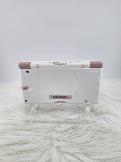 Custom Console: White and Pink DS Lite