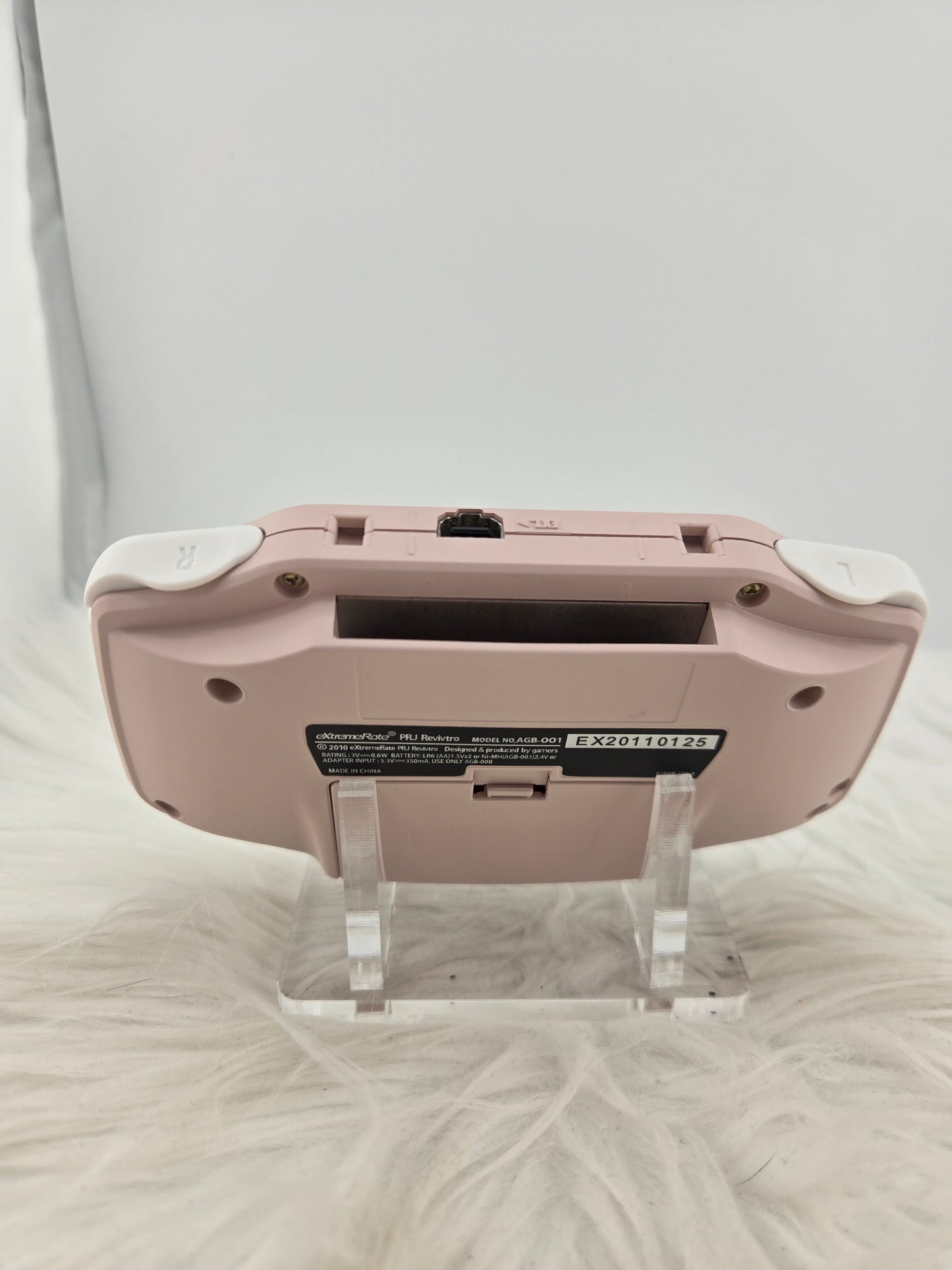 Custom Console: Pink and White Gameboy Advance
